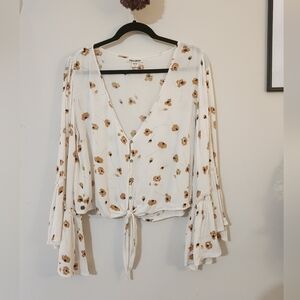 Billabong Lust Wild Woven Floral Tie-Front Blouse. Size S.